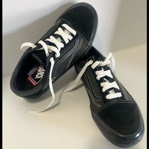 Vans Old Skool Men's Skate Shoes. Worn Once.